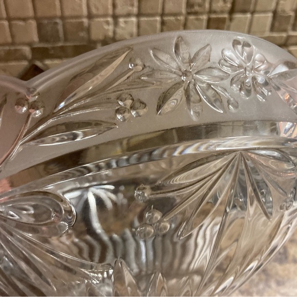 Medium Serving Bowl - Picture 3 of 3